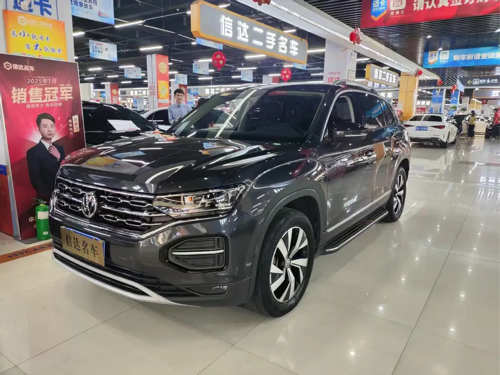 VOLKSWAGEN TAYRON 2019