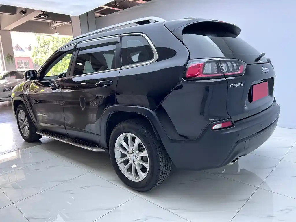 JEEP CHEROKEE 2019