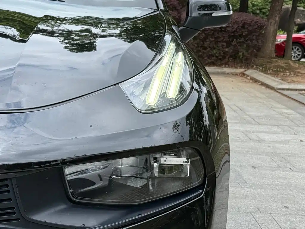 LYNK&CO 03 2019