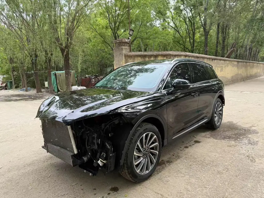 LINCOLN ADVENTURER 2023