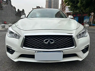 Заказать INFINITI Q50L