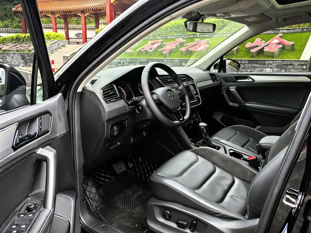 VOLKSWAGEN TIGUAN L 2018