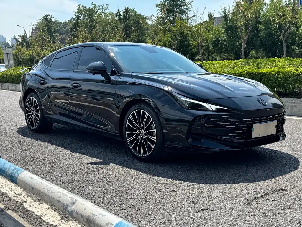 MG MG7 2023