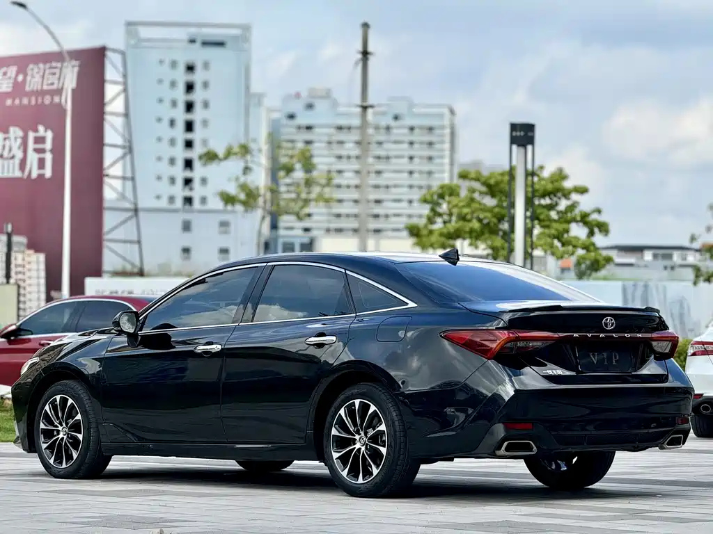 TOYOTA AVALON 2023