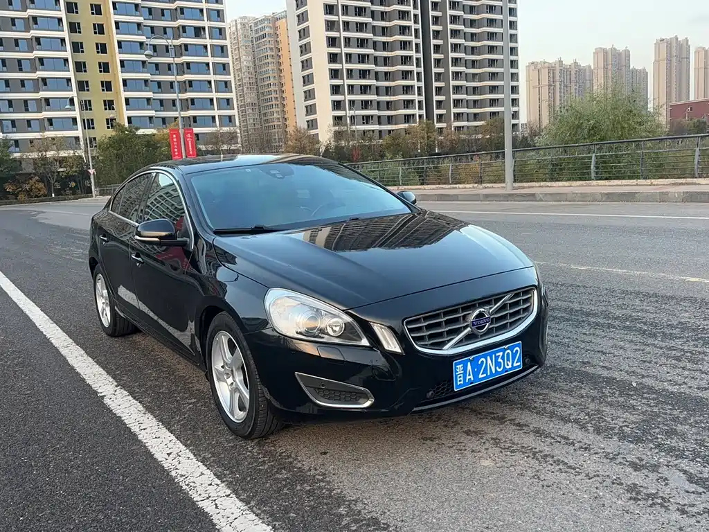 VOLVO S60 IMPORT 2013