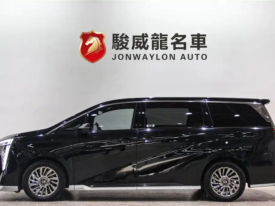 TRUMPCHI M8 2023