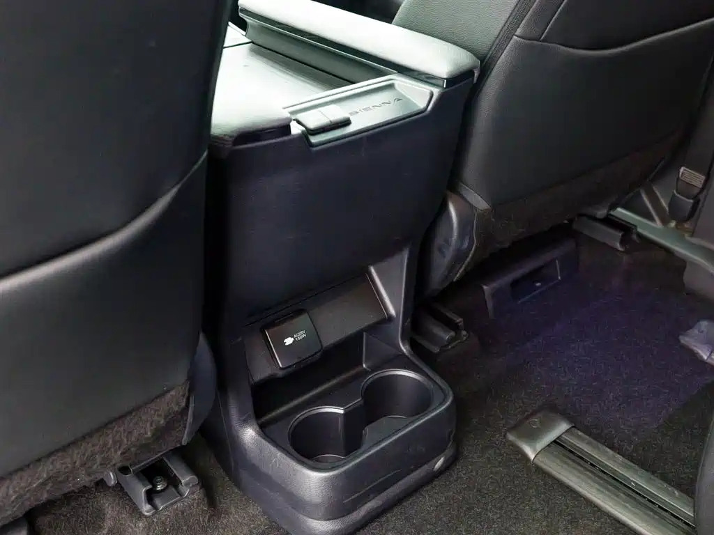 TOYOTA SIENNA SIENNA 2023