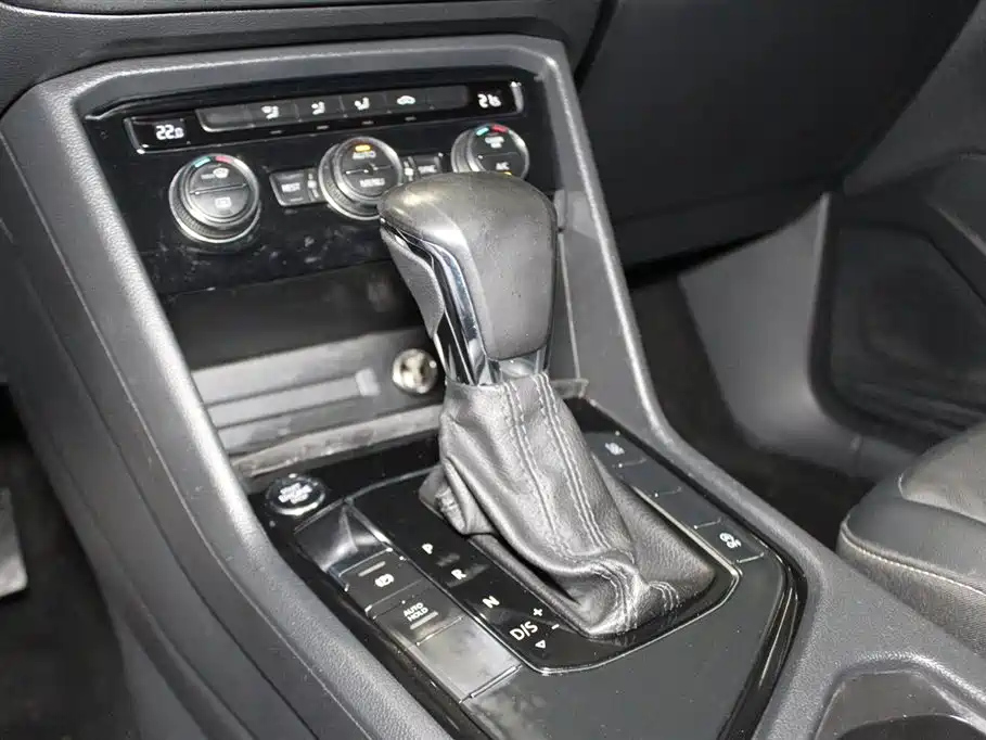 VOLKSWAGEN TIGUAN L 2019