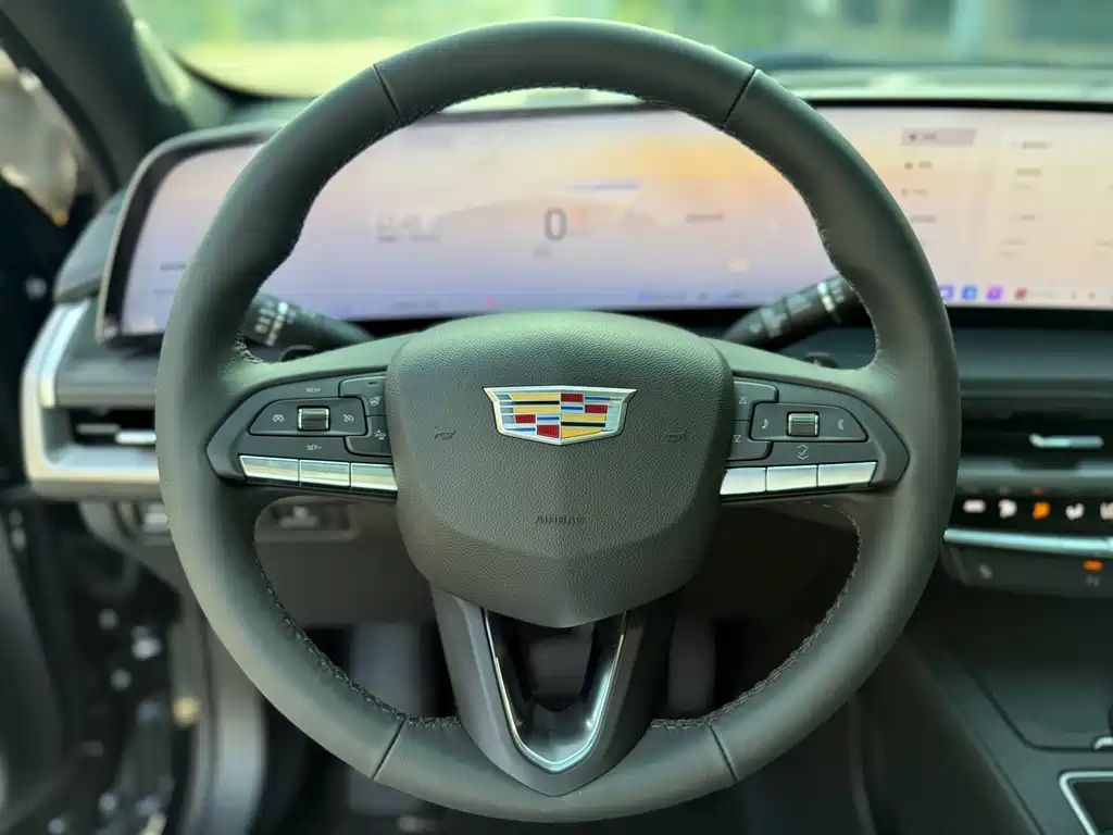 CADILLAC XT4 2024