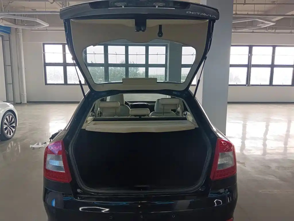 SKODA OCTAVIA 2014