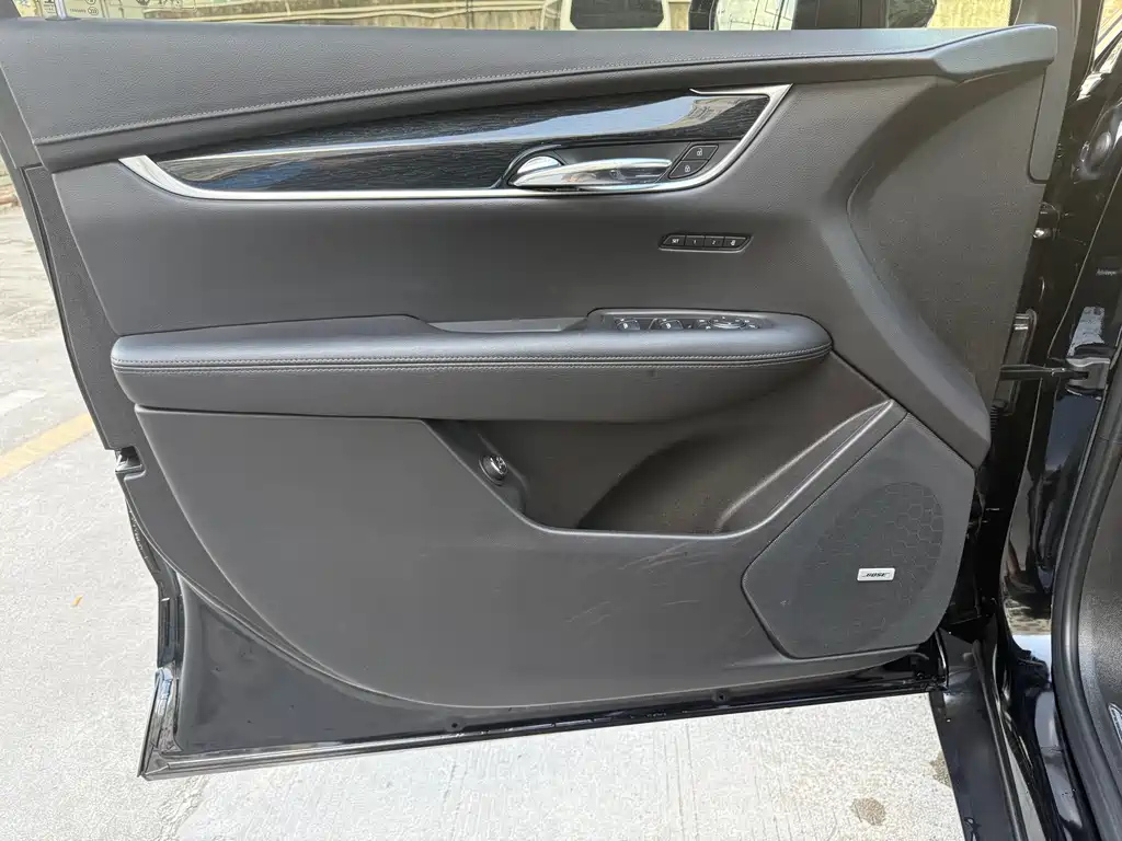 CADILLAC XT5 2020
