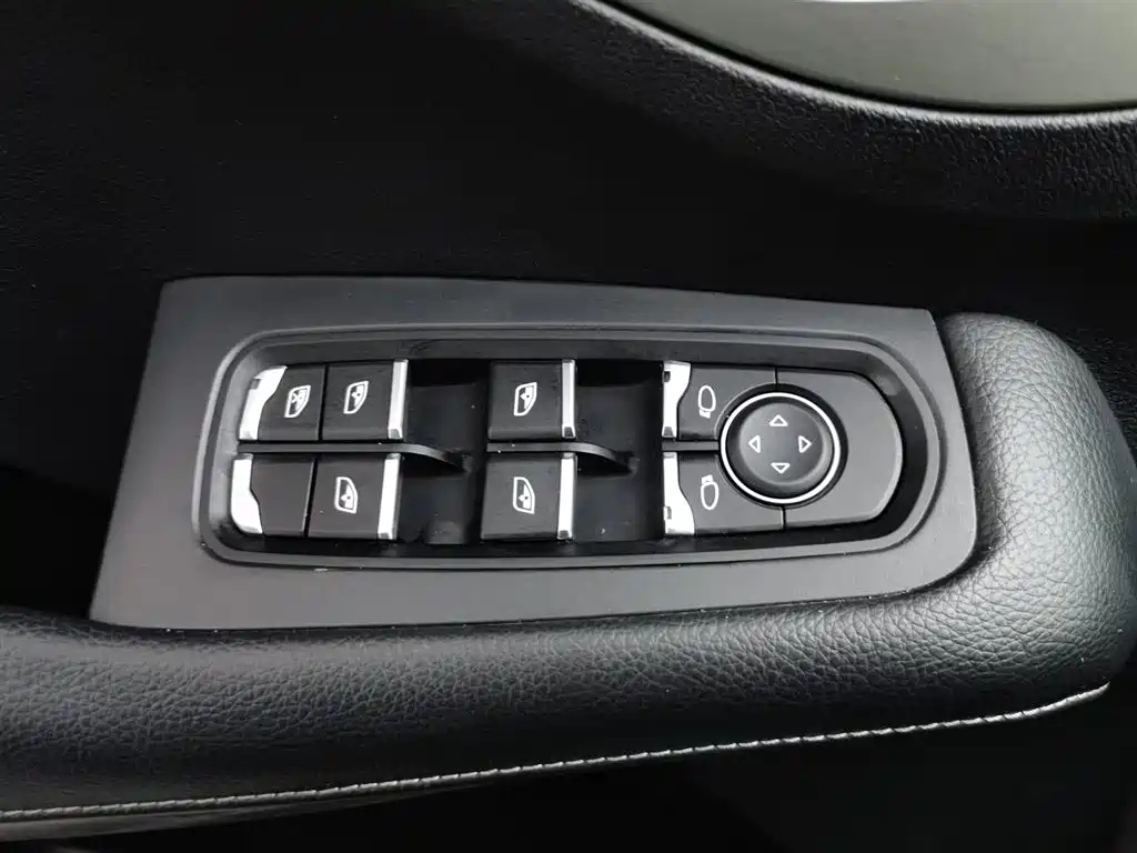 ZOTYE SR7 2016
