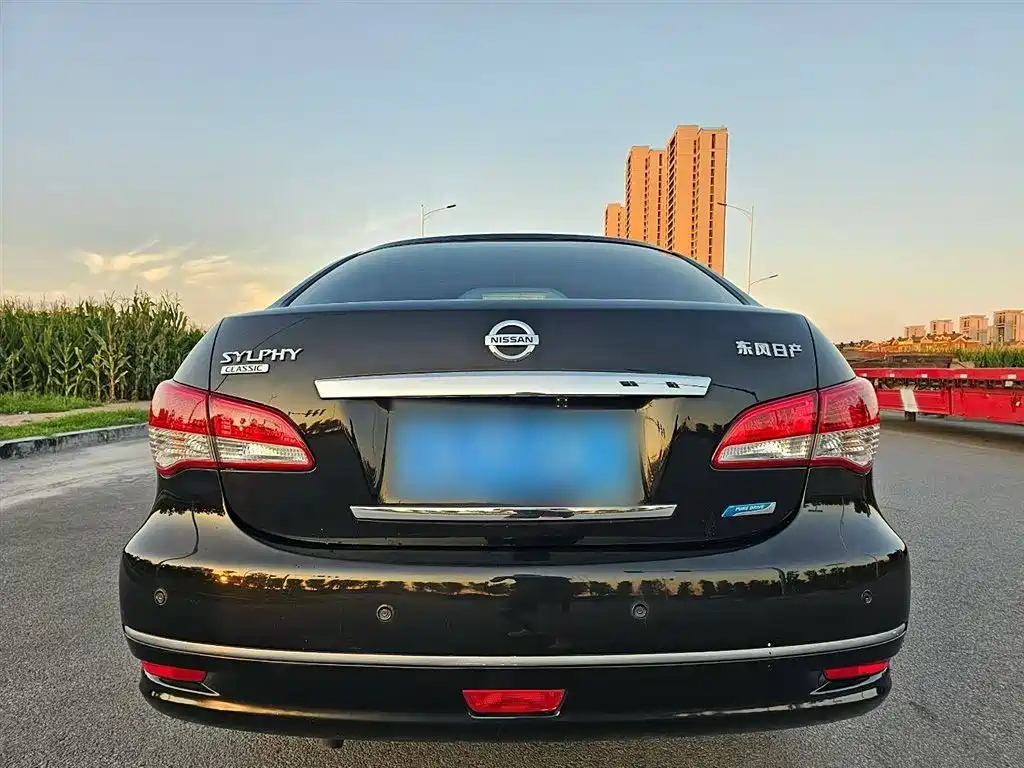 NISSAN SYLPHY 2016