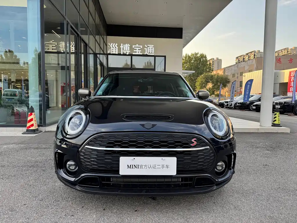 MINI CLUBMAN 2022