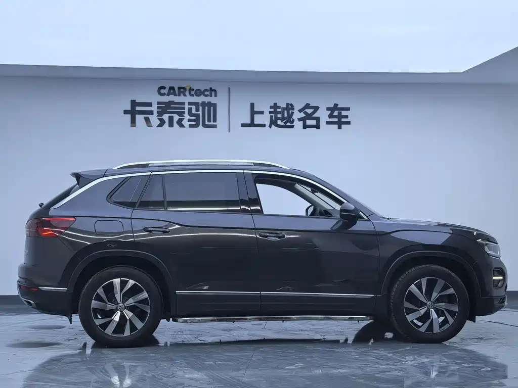 VOLKSWAGEN TAYRON 2019