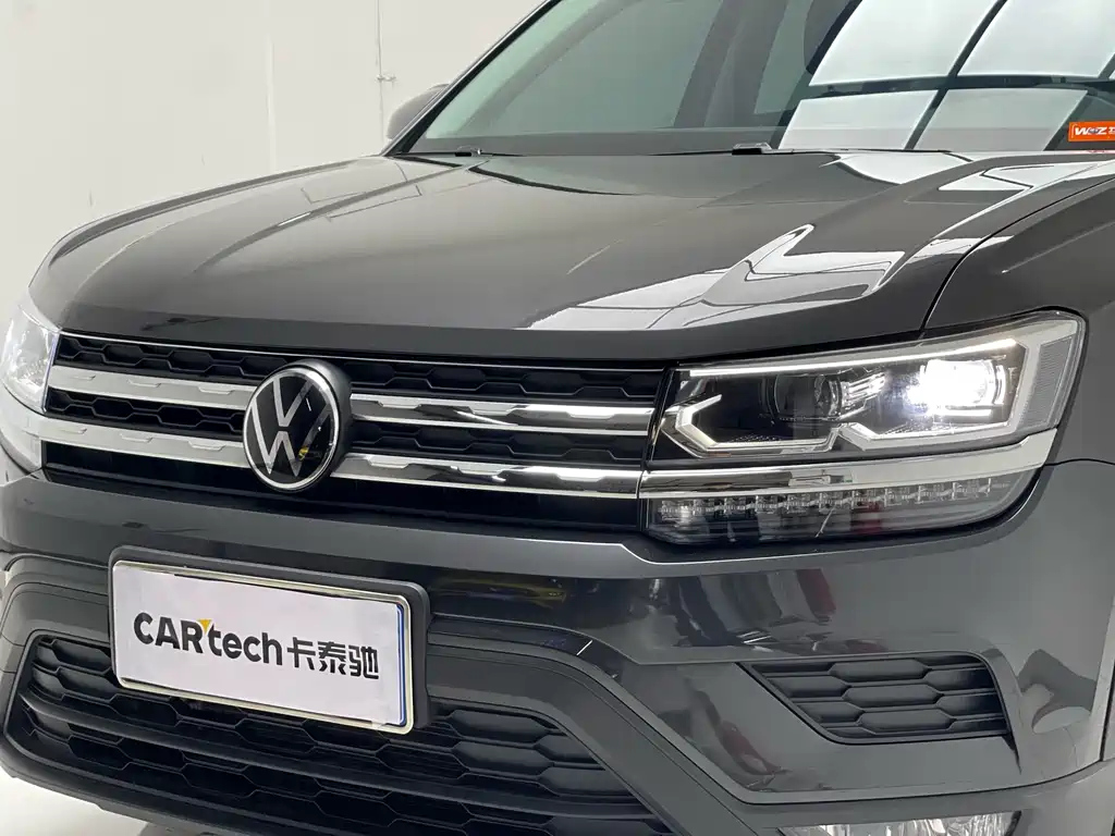 VOLKSWAGEN THARU 2022