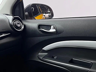 KIA VENUE  2021 YEAR 1.4L CVT YEAR 2021