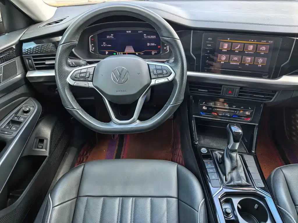 VOLKSWAGEN PASSAT 2021