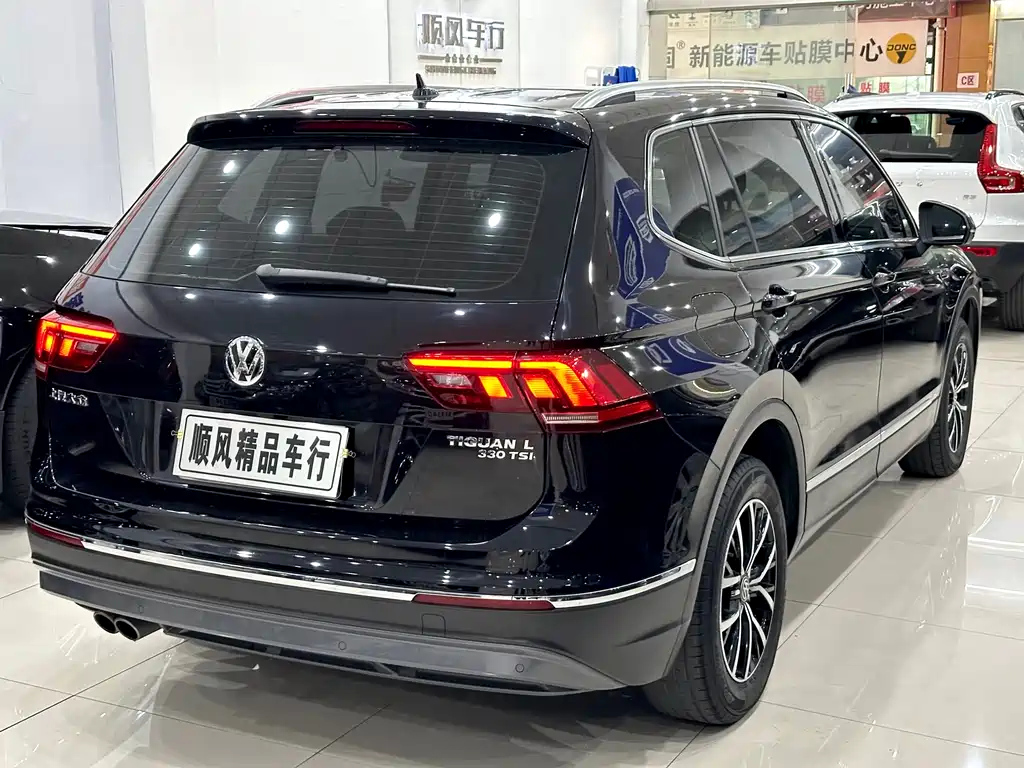 VOLKSWAGEN TIGUAN L 2018