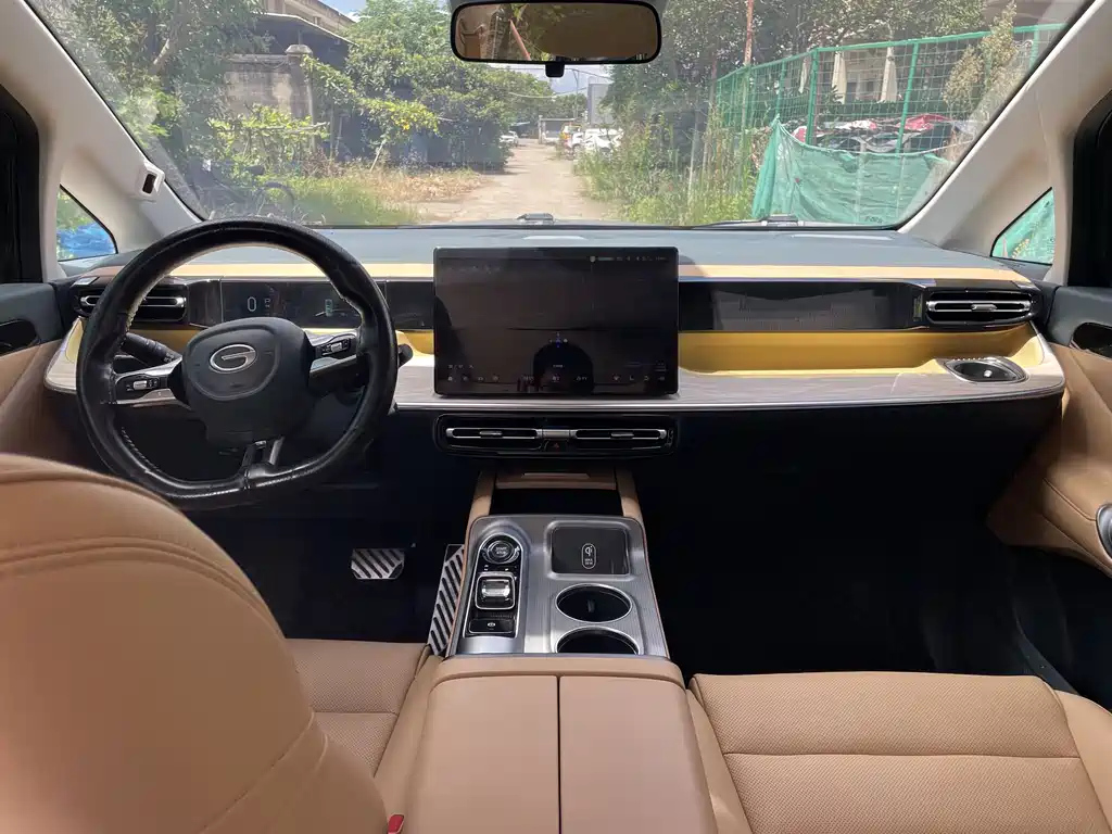 TRUMPCHI E8 NEW ENERGY 2024