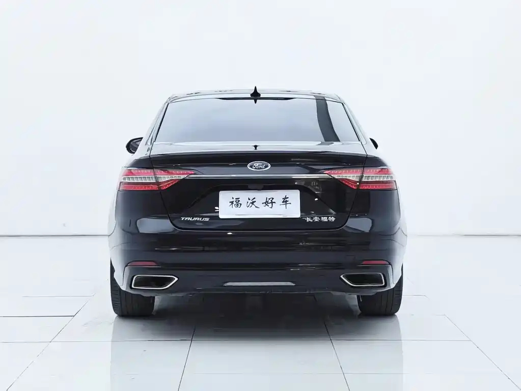 FORD TAURUS 2021