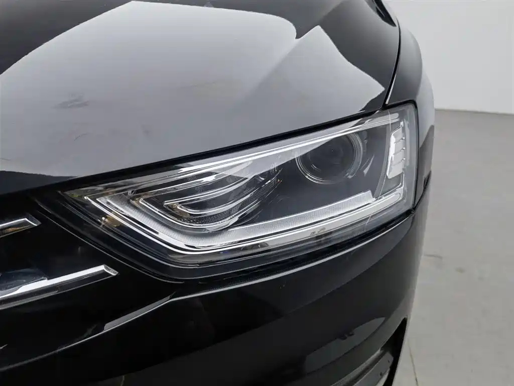 ZOTYE SR7 2016