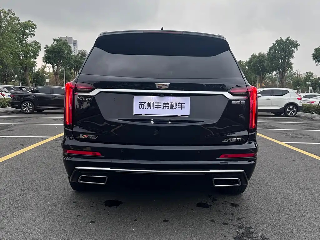 CADILLAC XT6 2022