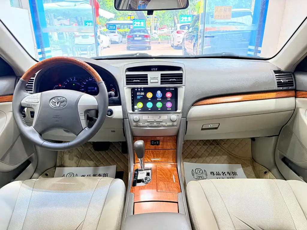 TOYOTA CAMRY 2010