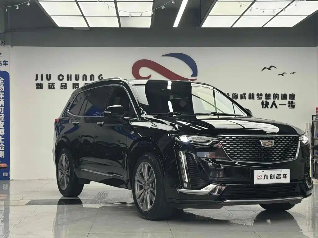 CADILLAC XT6 2021