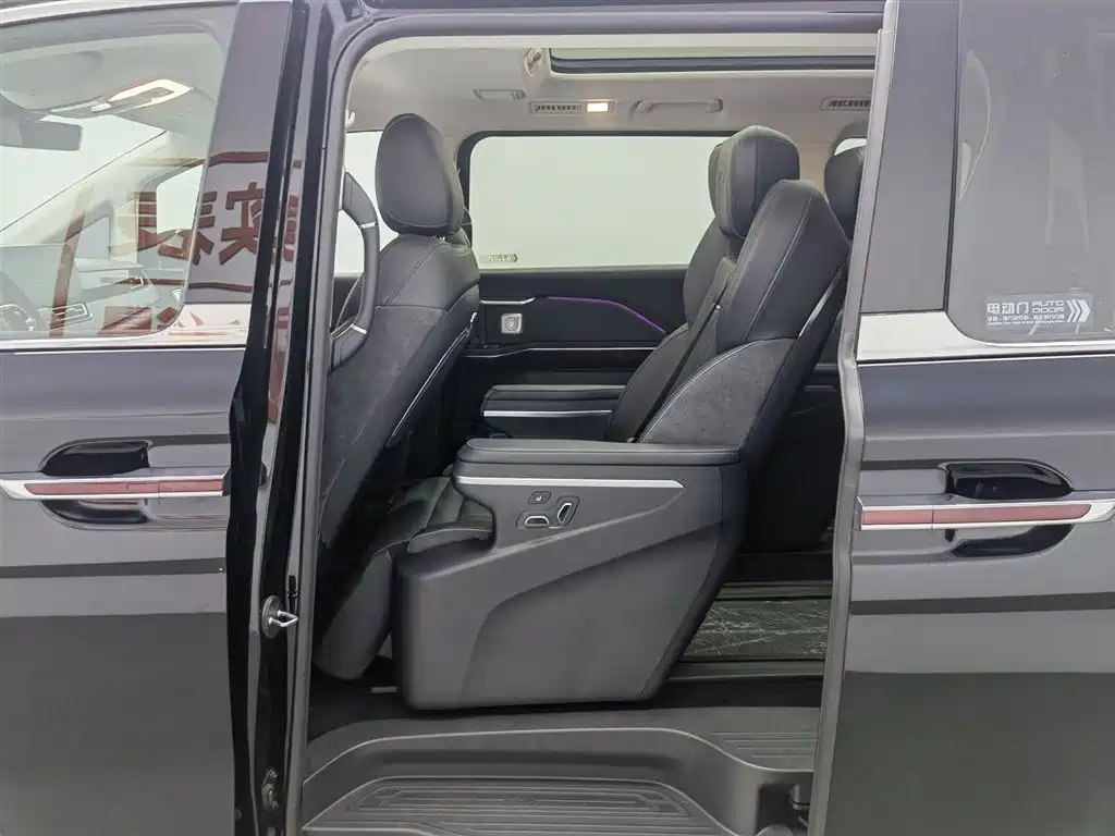 HONGQI HQ9 2023