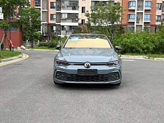 VOLKSWAGEN GOLF GTI 2023
