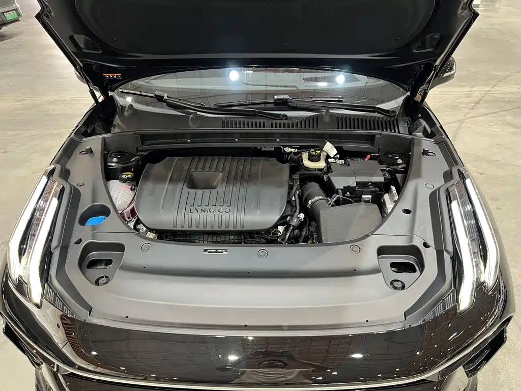 LYNK&CO 03 2024