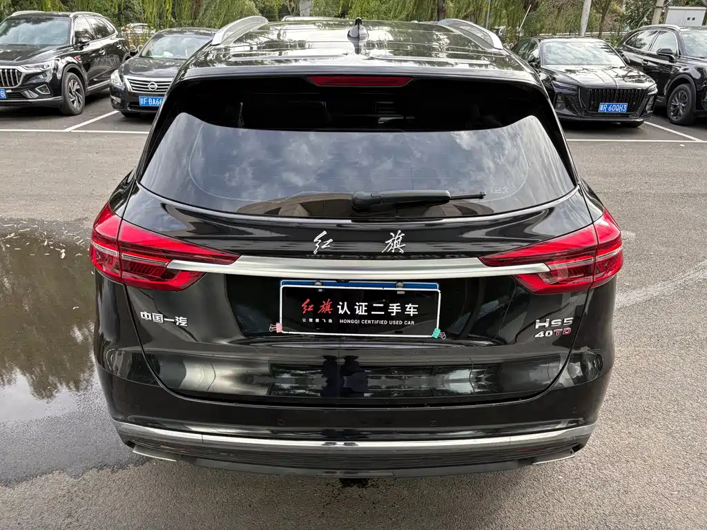 HONGQI HS5 2023