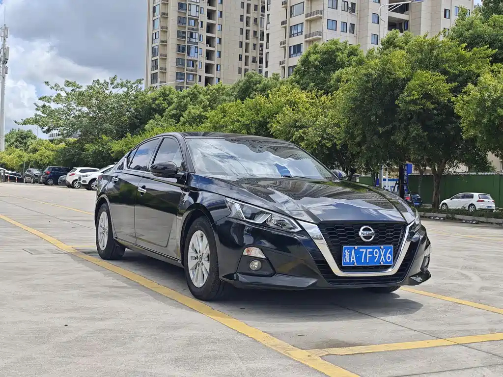 NISSAN TEANA 2022