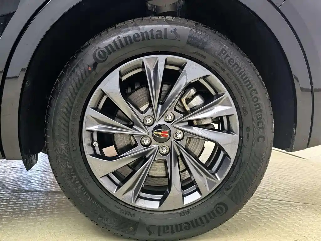 HONGQI HS5 2023