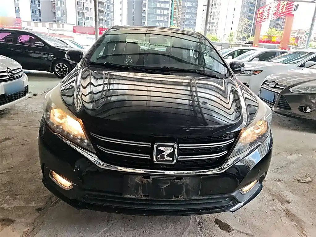 ZOTYE Z300 2016