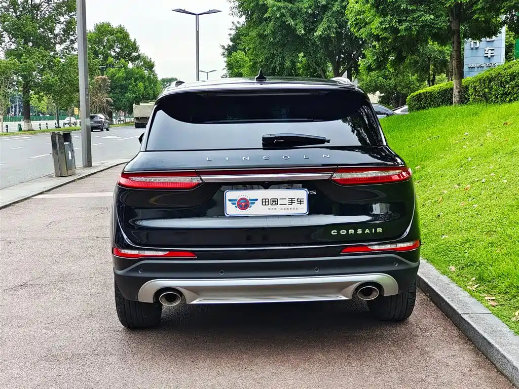 LINCOLN ADVENTURER 2022