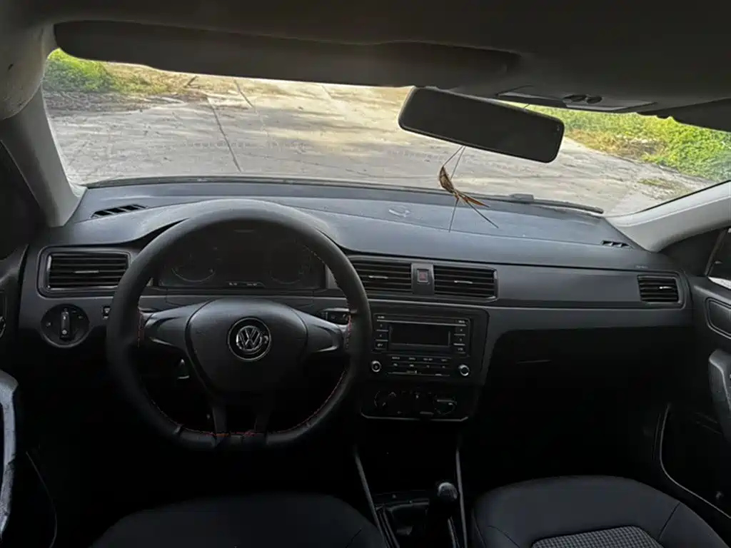 VOLKSWAGEN SANTANA 2018