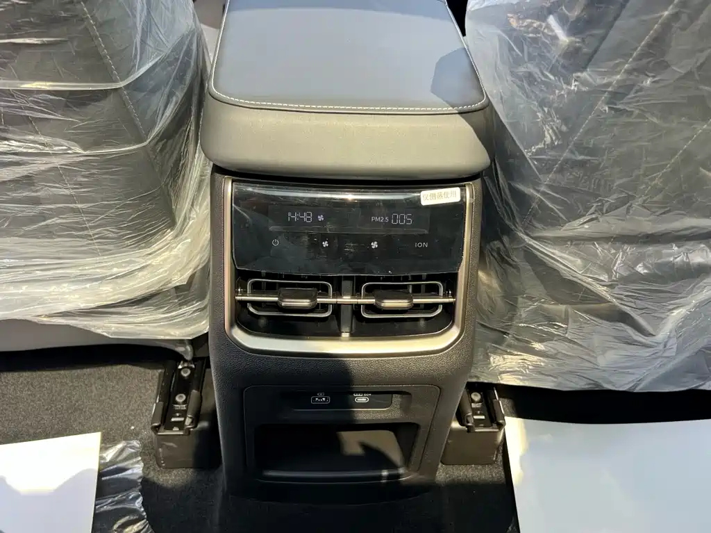 JETOUR SHANHAI L9 2025