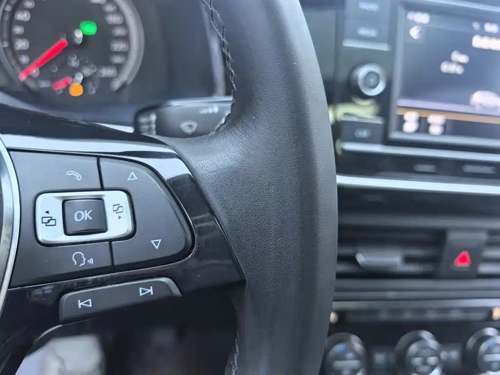 VOLKSWAGEN TAYRON 2019