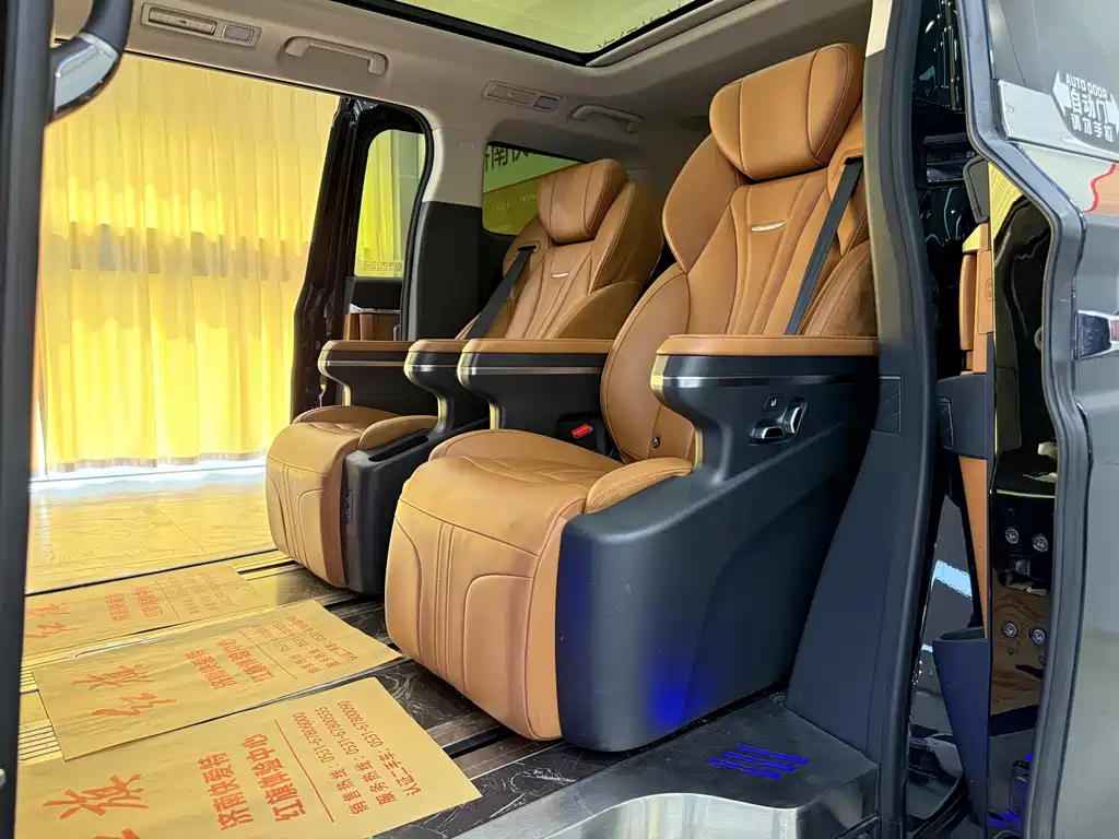 HONGQI HQ9 2023
