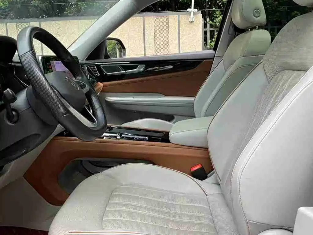 VOLKSWAGEN TOURAN 2021