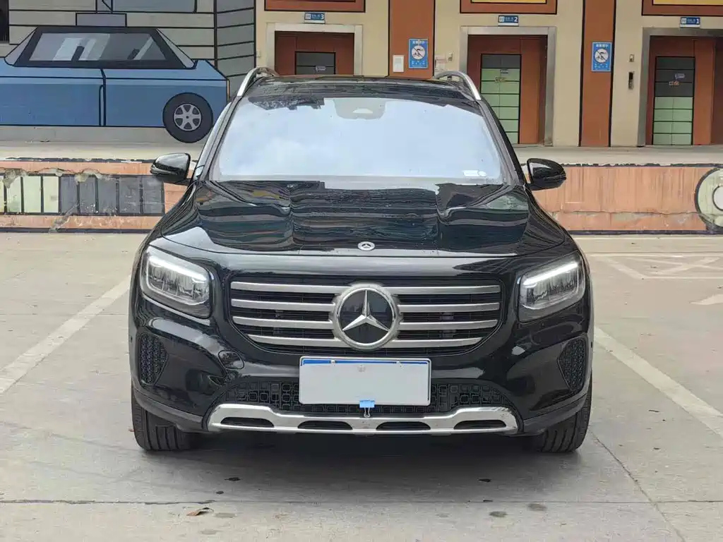 MERCEDES BENZ GLB 2023