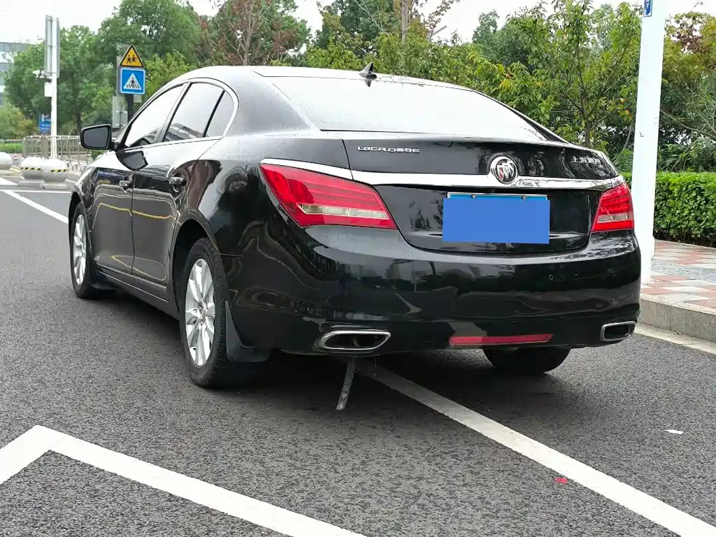 BUICK LACROSSE 2016