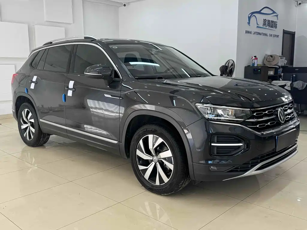 VOLKSWAGEN TAYRON 2021