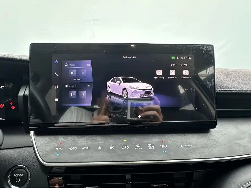 TOYOTA CAMRY 2024