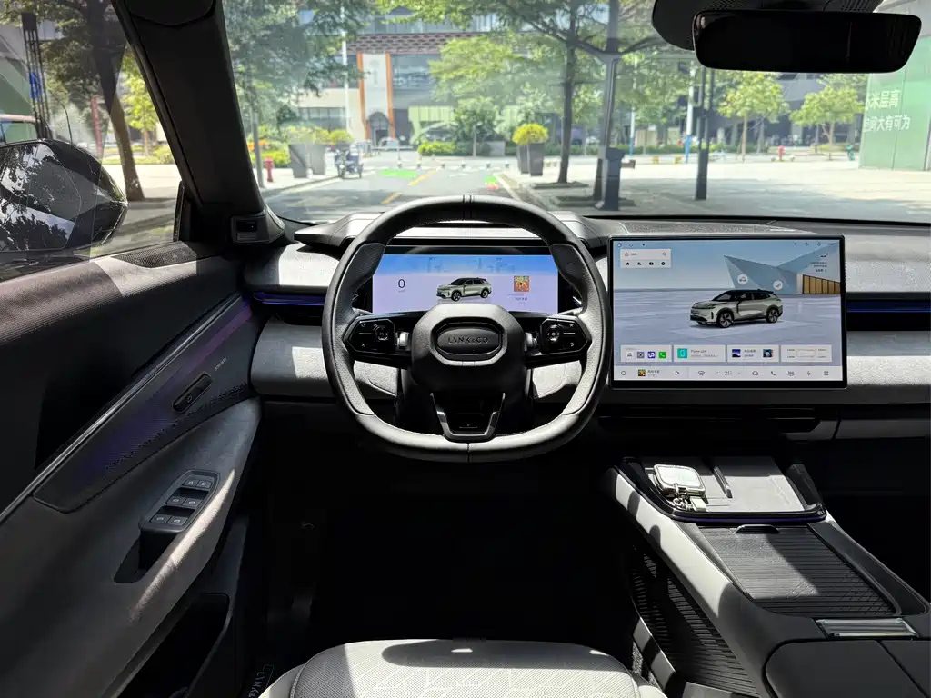 LYNK&CO 08 NEW ENERGY 2024