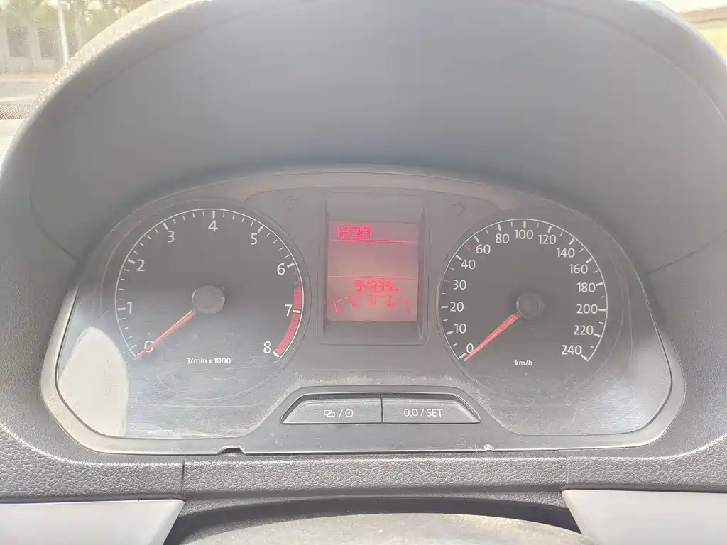 VOLKSWAGEN JETTA 2015