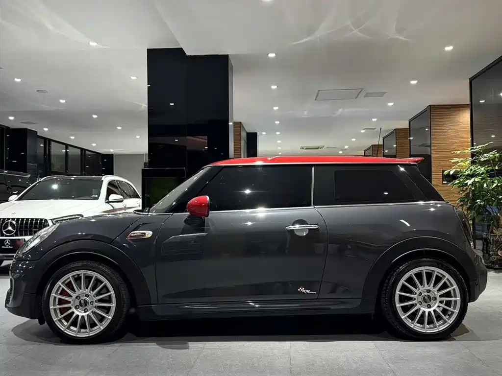 MINI JCW 2017