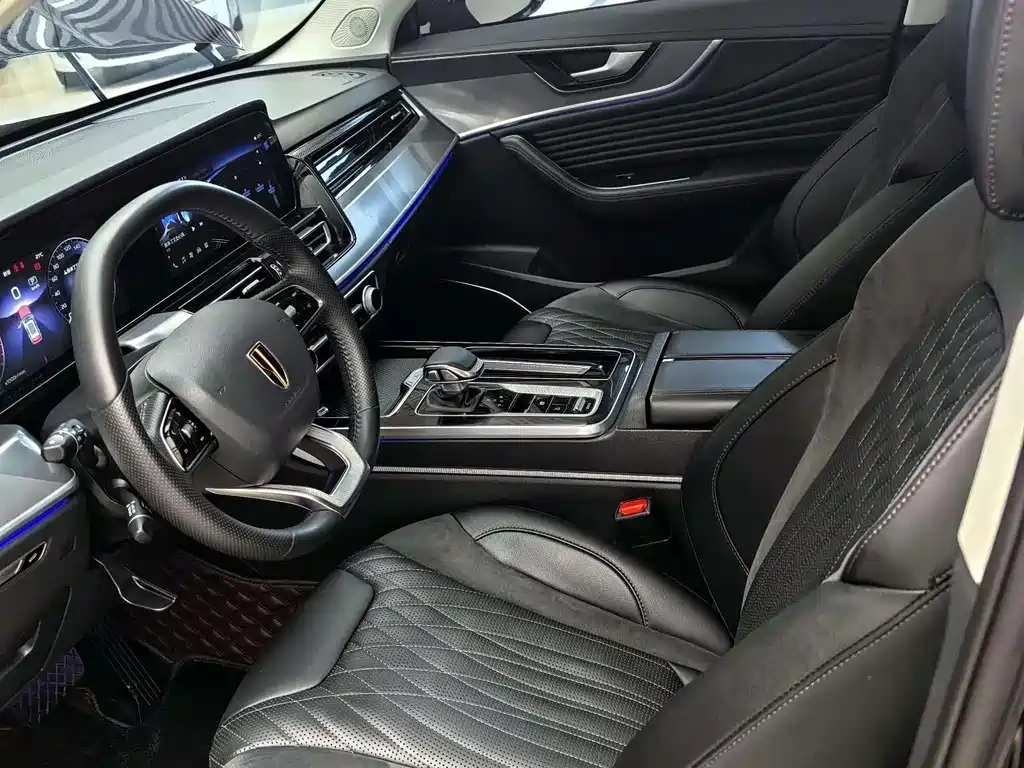 HONGQI HS5 2023